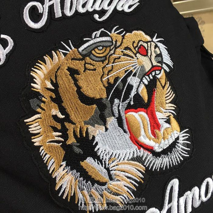 GUCCI 古馳男包 新款 450979 刺繡裝飾 古馳雙肩背包 黑色 GUCCI手提包